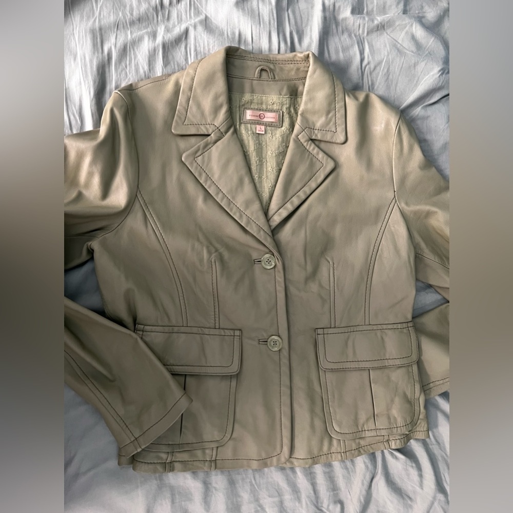 Wilson’s Leather Women’s leather jacket